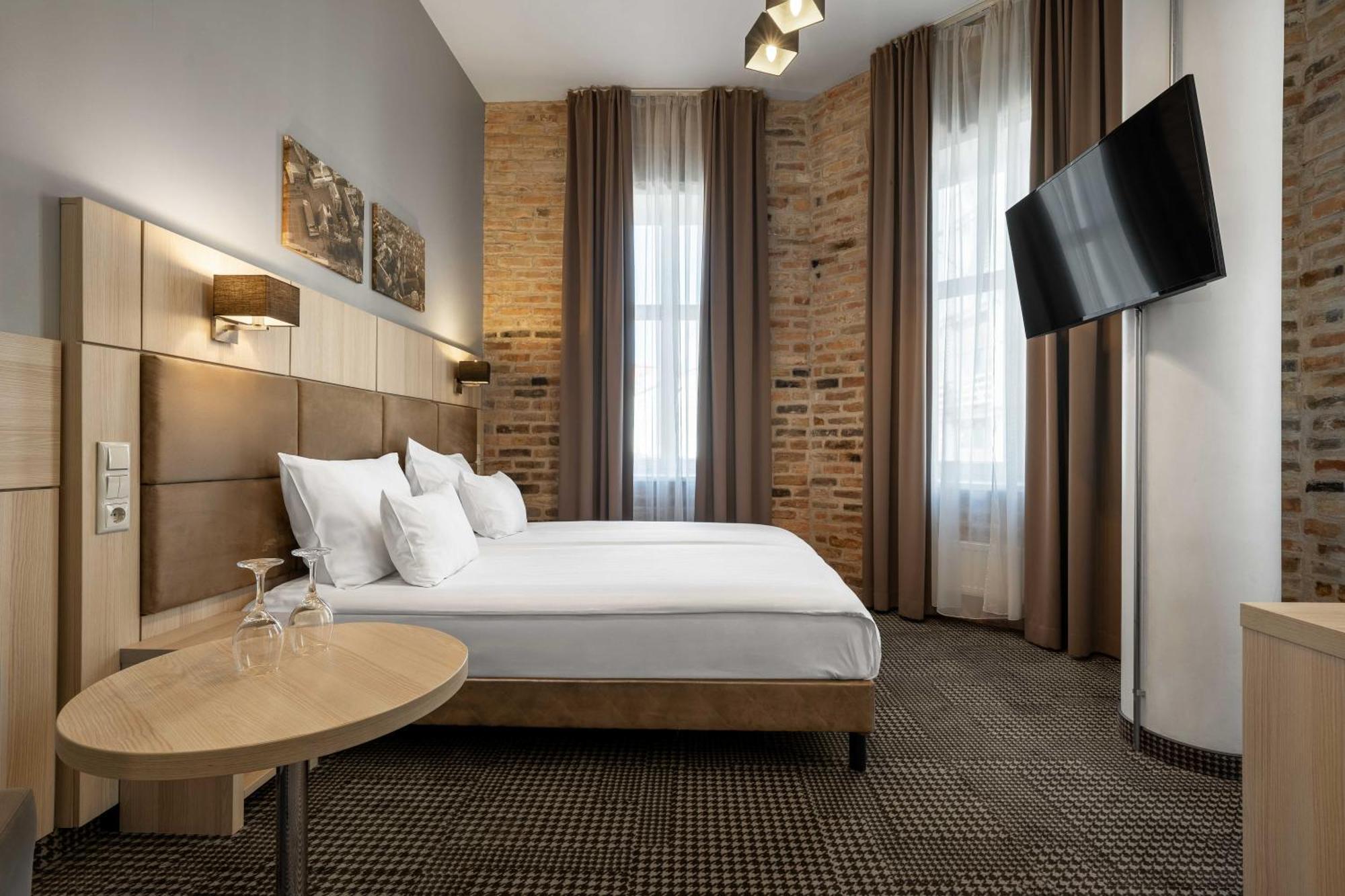 Superior Double or Twin Room,1637726361:JPEG