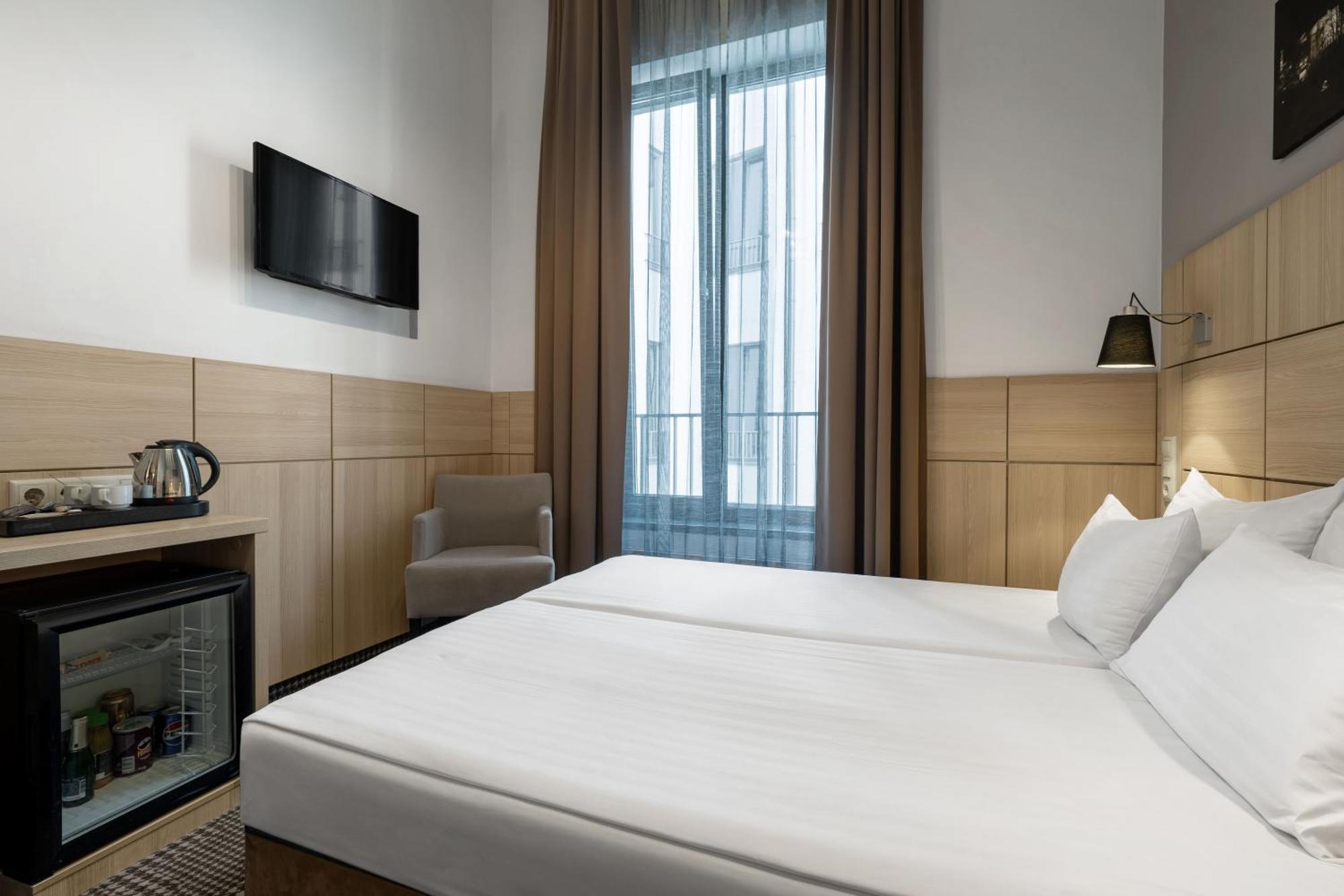 Small Double or Twin Room